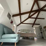 شقة Marujita Vilanova, Boutique Lofts En El Centro Historico فيلانويفا دي أروسا